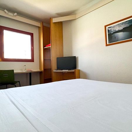 Hotel Iris Guadalajara Zewnętrze zdjęcie