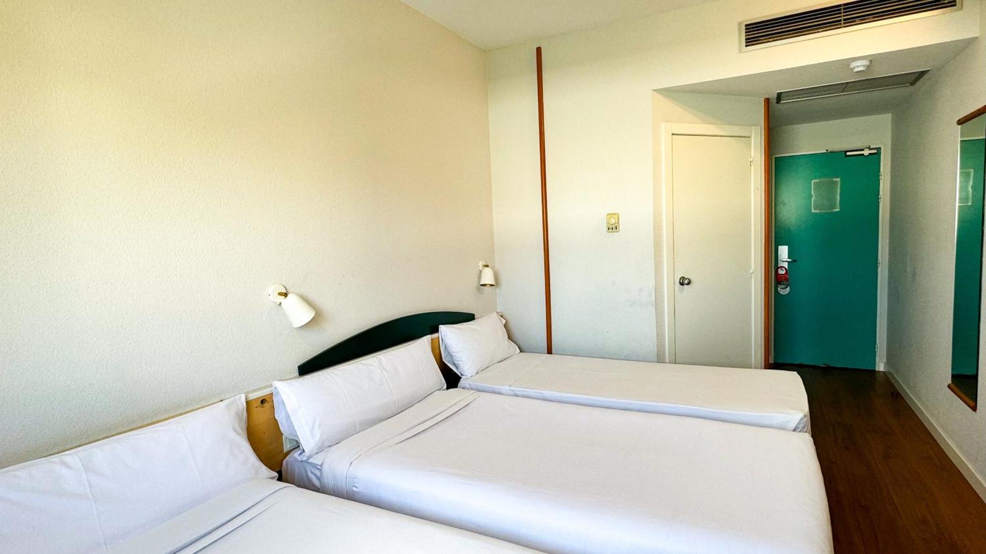Hotel Iris Guadalajara Zewnętrze zdjęcie