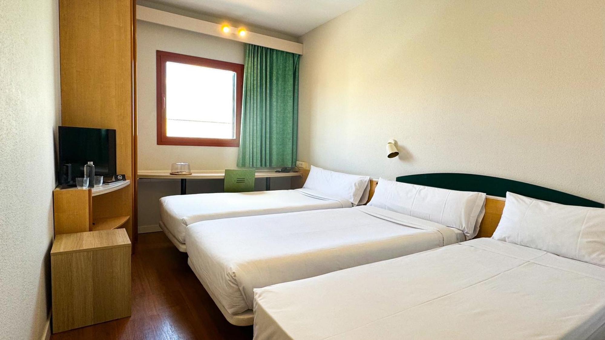 Hotel Iris Guadalajara Zewnętrze zdjęcie
